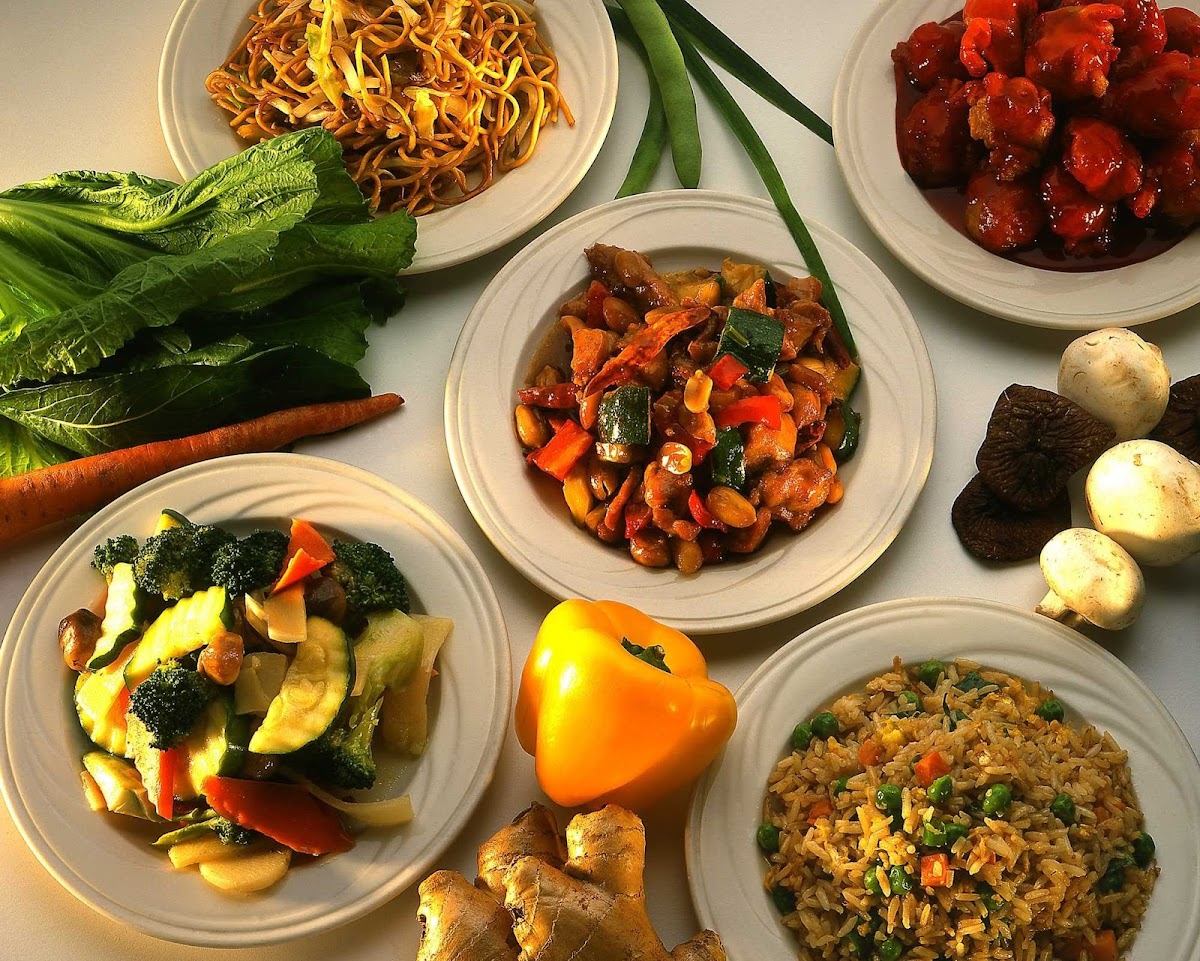 Lahaina Chicken Company Photos 2